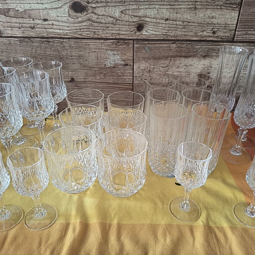 Vintage crystal glass set of 24 in excellent condition