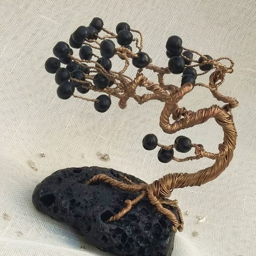 Wire bonsai tree with volcanic lava stone new