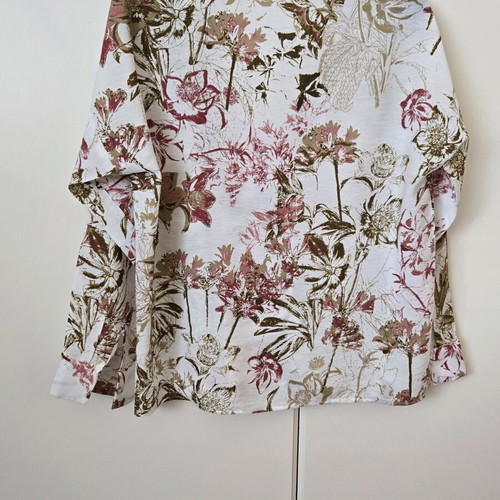 Zara floral shirt like new, size medium