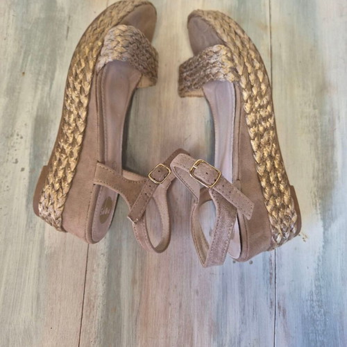 POPS platform sandals beige size 40, like new, 6 cm heel