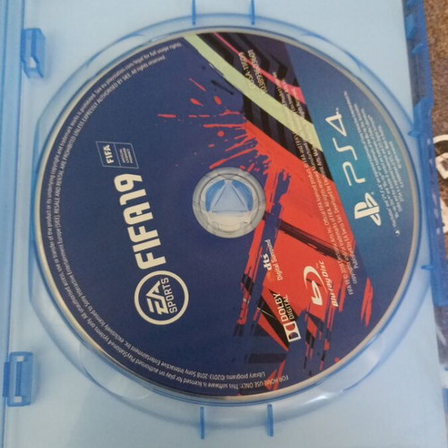FIFA 19 PS4 game
