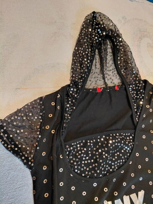 Shiny top black with gold details, like new, size S