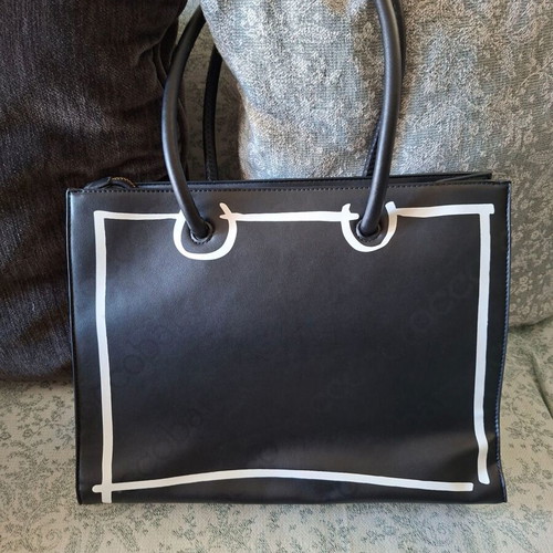 Rocco Barocco Shoulder Bag New Black and White