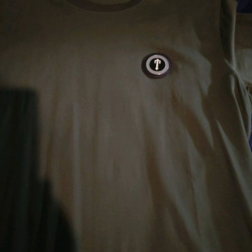Trapstar mako t-shirt khaki, like new, size XL