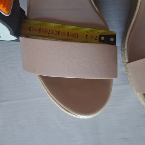 Platform sandals pink nude size 41 like new