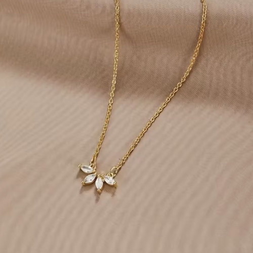 Gold necklace with stones new, delicate and elegant