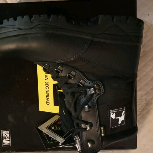 Fal f1pa boots new, size 42