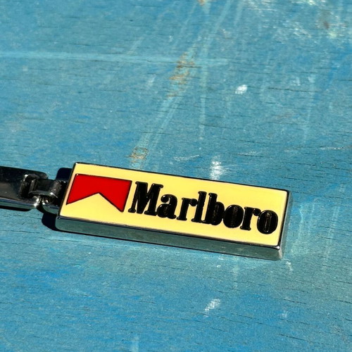 Marlboro Vintage Metal Keychain used, 5.5 cm