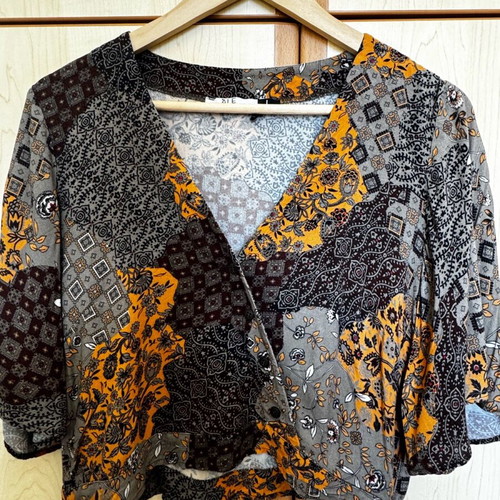 Alé (Attrativo) Cropped Shirt new, multicolor with zipper