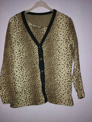 Jacket and blouse set tigre like new, size L