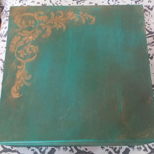 Wooden box used 30×30×14.5 hand painted