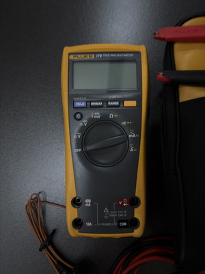 Fluke 179 True RMS Multimeter with accessories
