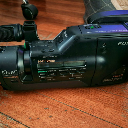 Old camcorders for parts or repair, pack of 5