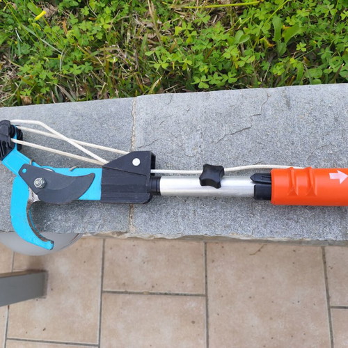 Aluminum Gardena 3m Combi-Type Pole with Pruner like new