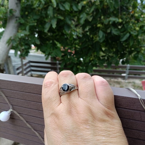 Cavalier ring with black stone, like new, 22 cm diameter