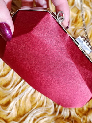 Clutch τσαντάκι μπορντό σατέν σαν καινούργιο με στρας και αλυσίδα
