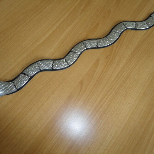 Vintage women's belt metal snake like new