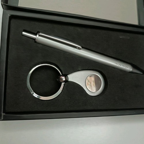 Gift set pen and keychain new