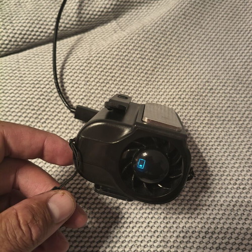 Portable fan like new with 5 power modes and cold air function