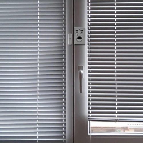 Wireless door and window alarm new set of 2 pieces