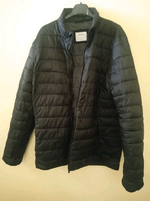 Old Navy puffer jacket size Medium Tall like new, black