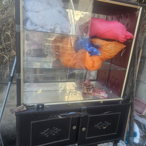 Furniture used with glass display cabinet