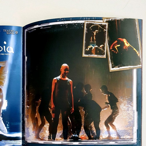 Cirque Eloize Rain performance program like new