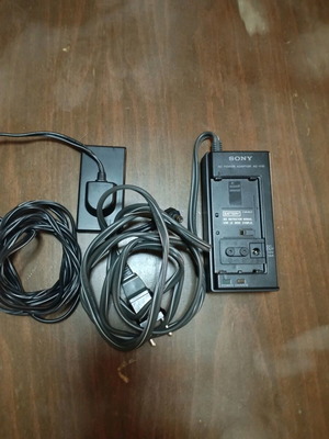 AC Power Adaptor AC-v30 Sony σαν καινούργιο
