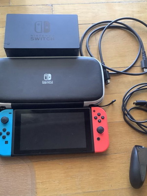 Nintendo Switch bundle with 2 games like new