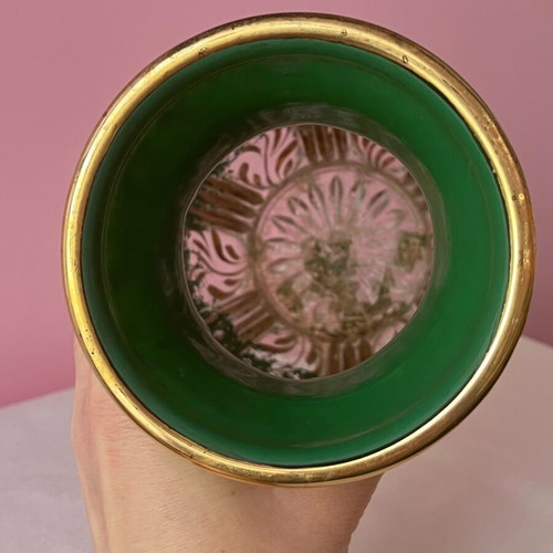 Vintage βάζο 22cm μεταχειρισμένο, σμαραγδί με ανάγλυφο χρυσό