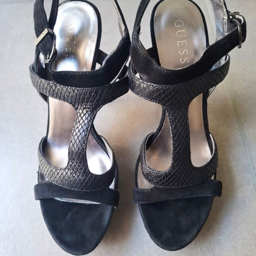 Guess black leather heeled sandals, size 38