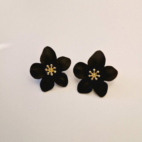 Fashion Flower earrings like new