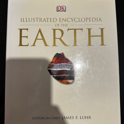 Illustrated Encyclopedia of the Earth like new, hardcover