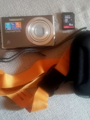 Olympus fe-5030 digital camera like new