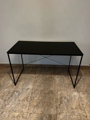 Γραφείο 1,20 Χ 0,60 σαν καινούργιο