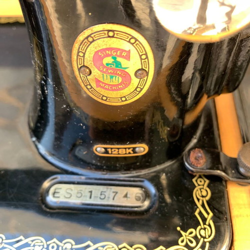 Singer 128K sewing machine manual, like new condition