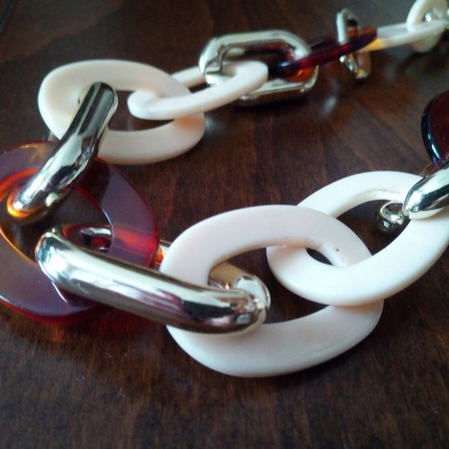 Long necklace with acrylic rings in honey, beige and bronze shades like new