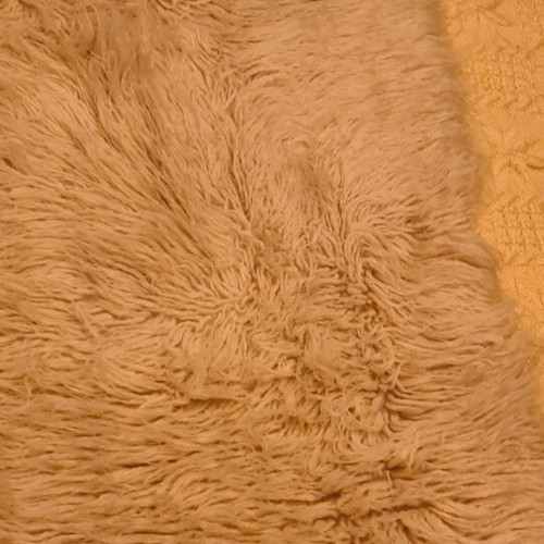 Velentza wool rug like new and simple carpet