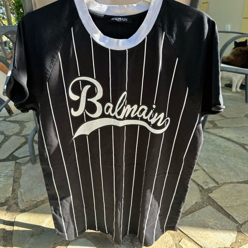 Balmain t shirt like new, authentic