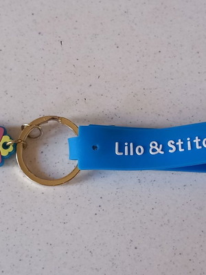 Lilo & Stitch keychain used, missing the doll