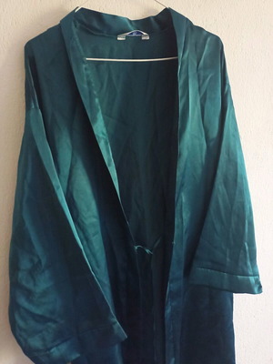 Satin robe like new, turquoise, polyester