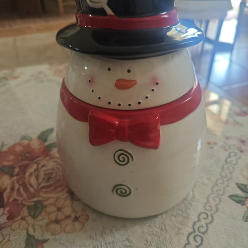 Christmas cookie jar like new