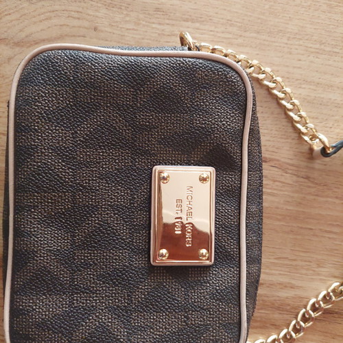 Michael Kors crossbody bag used, shoulder type
