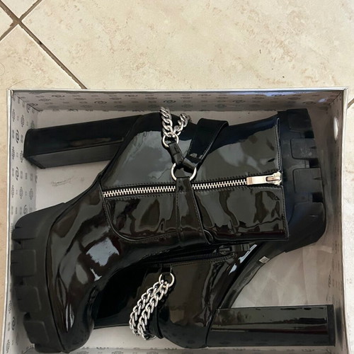 Migato boots size 41 like new, black
