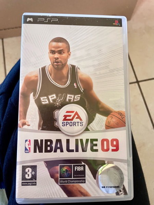 NBA Live 09 for PlayStation Portable (PSP) like new with case and manual