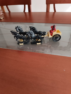 Carriage with 4 horses used, length 22 cm