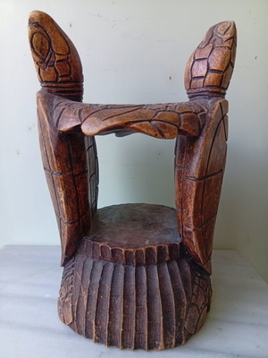 Wooden carved wine holder with sea turtles, 24 cm