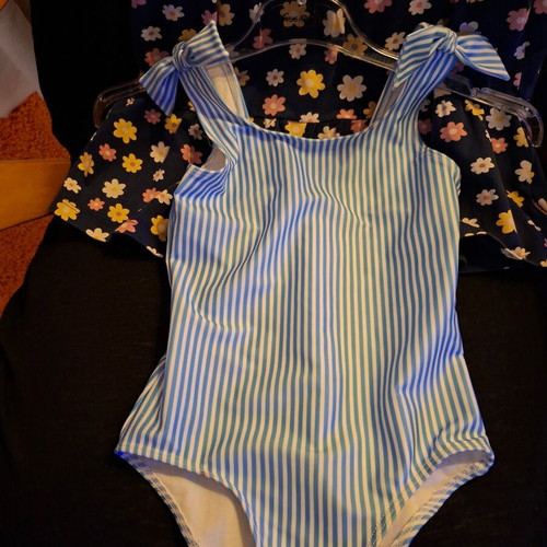 Dress package alouette & gift swimsuit ZARA