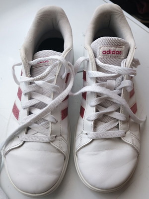 Adidas women's sneakers size 37.3, white and pink
