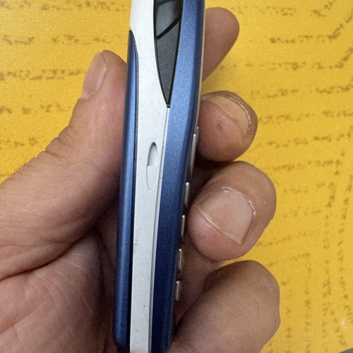 Nokia 6100 mobile phone